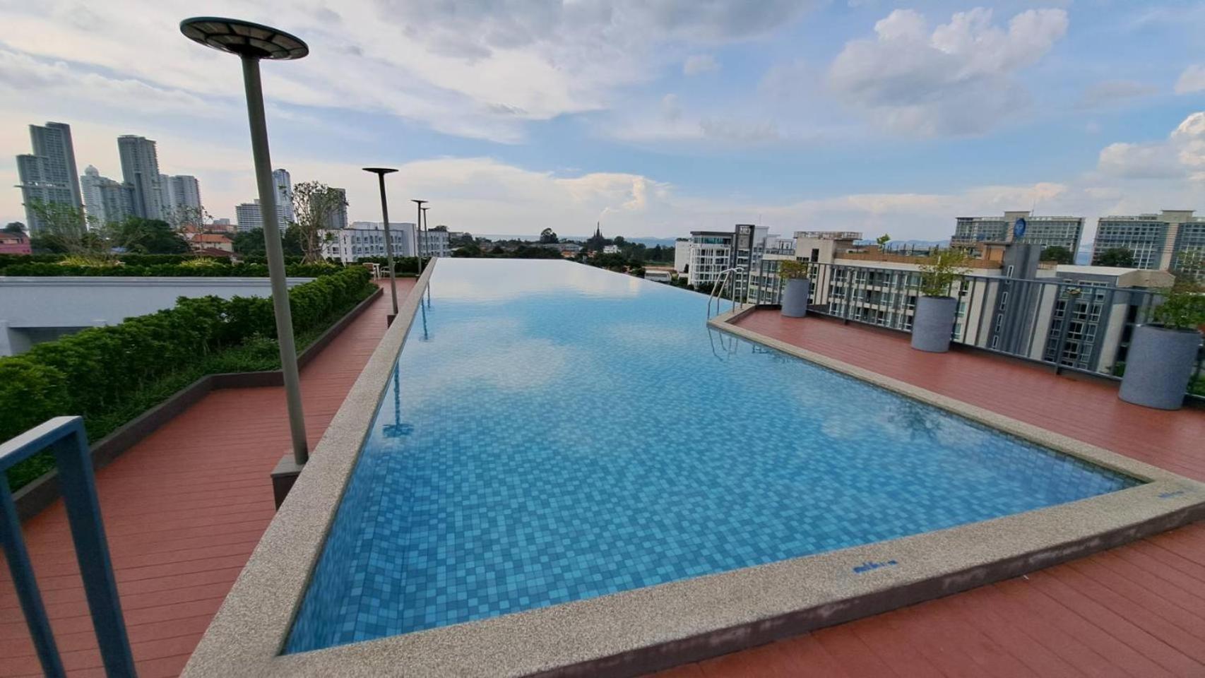 Deco Pattaya Hotel North Pattaya Exteriör bild